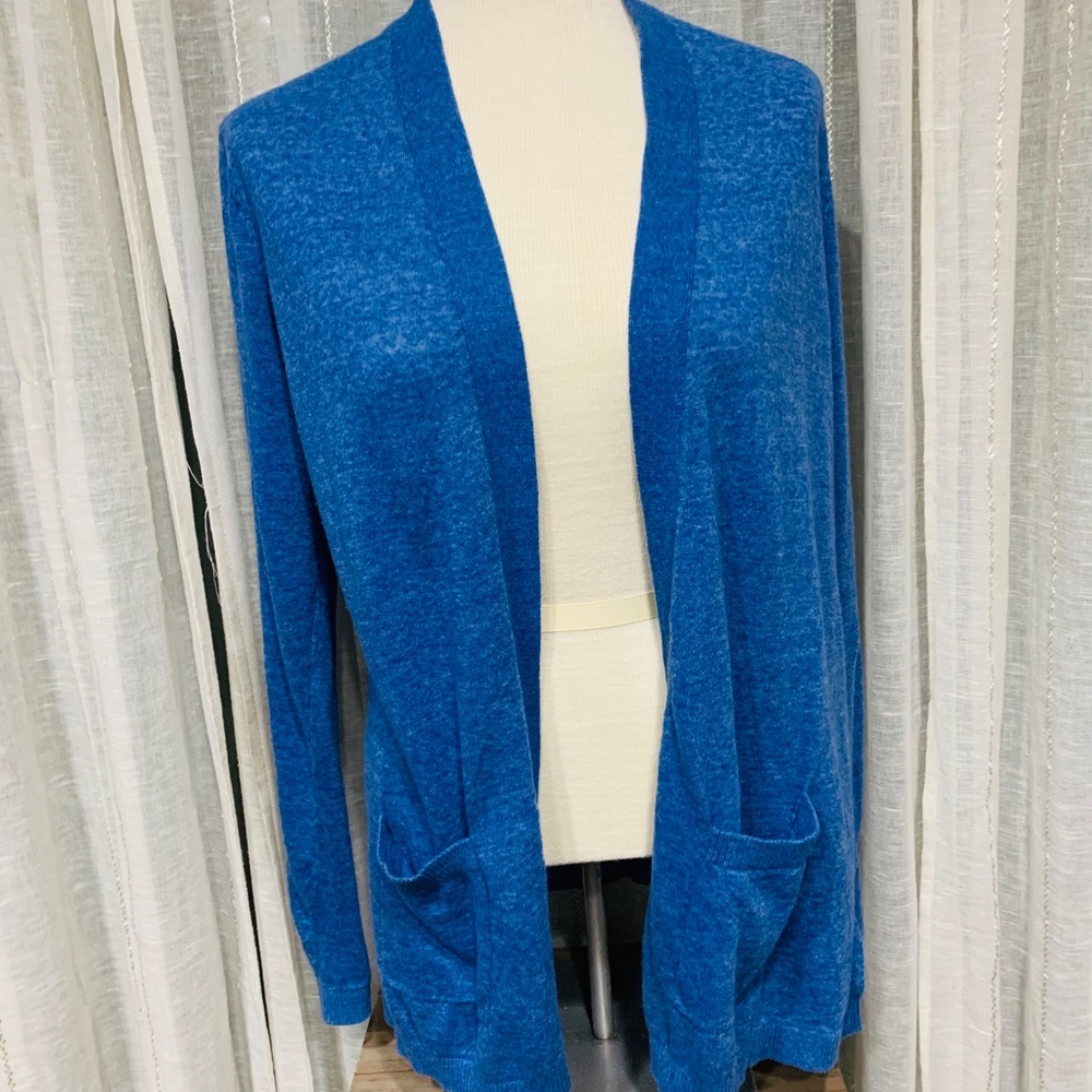 GAP cardigan sweater